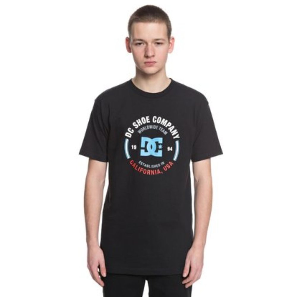 DC ROUND ABOUT TEE SIZE M - Picture 1 of 6